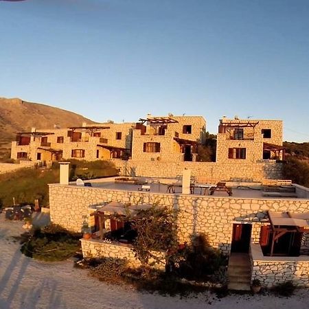 Ville Du Soleil - Exclusive Homes With Rustic Charm And Sensational Views Of The Mediterranean Sea Makrýgialos Exteriör bild
