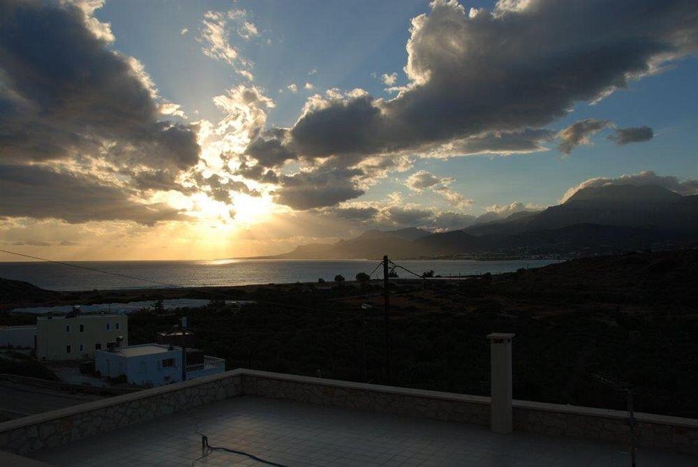 Ville Du Soleil - Exclusive Homes With Rustic Charm And Sensational Views Of The Mediterranean Sea Makrýgialos Exteriör bild