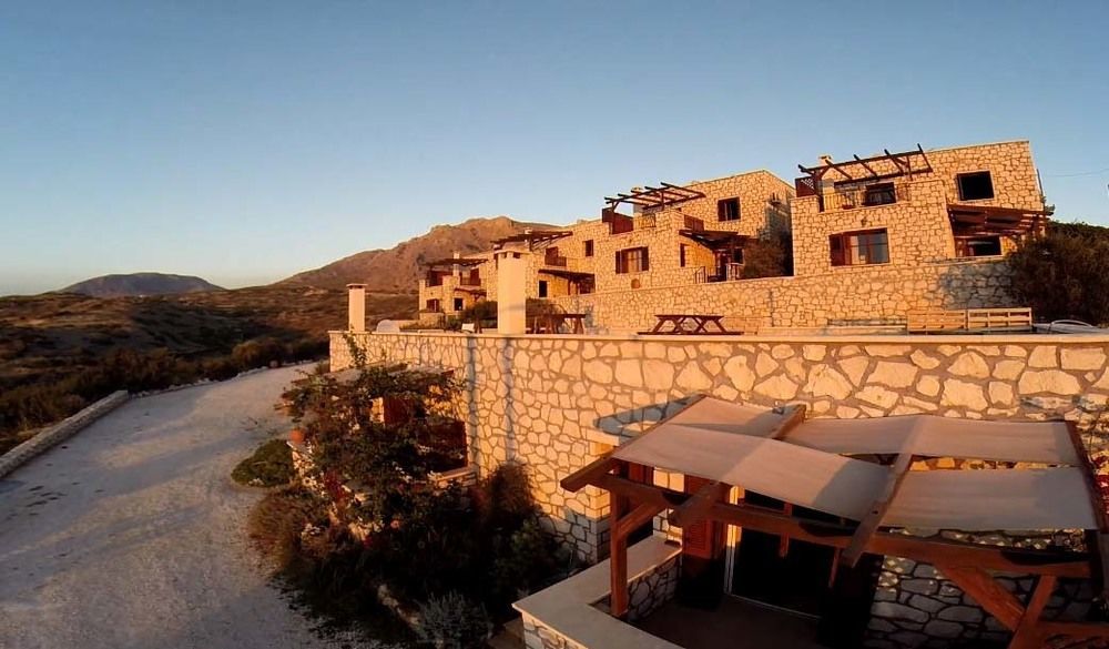 Ville Du Soleil - Exclusive Homes With Rustic Charm And Sensational Views Of The Mediterranean Sea Makrýgialos Exteriör bild