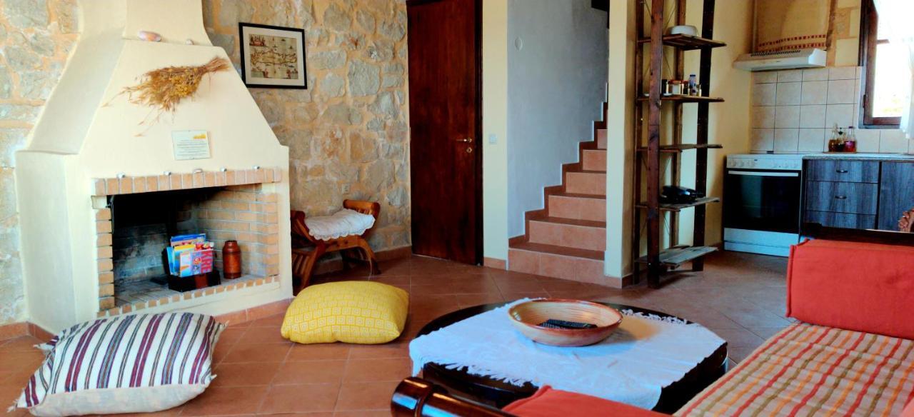 Ville Du Soleil - Exclusive Homes With Rustic Charm And Sensational Views Of The Mediterranean Sea Makrýgialos Exteriör bild